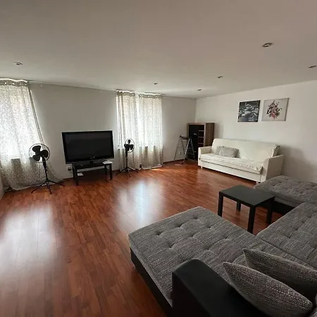 Apartment 2 Bedroom Big Center As Nivy 85m Bratislava