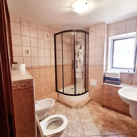 Apartment 2 Bedroom Big Center As Nivy 85m