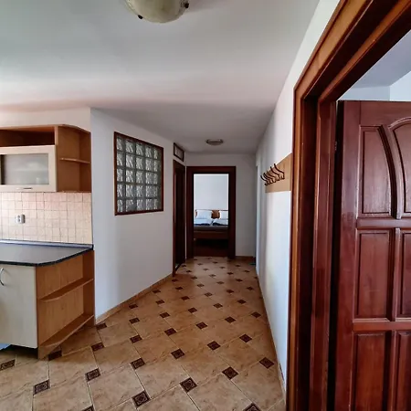 2 Bedroom Big Center As Nivy 85m Apartment