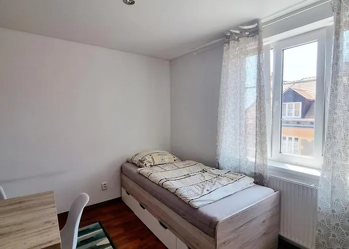 2 Bedroom Big Center As Nivy 85m